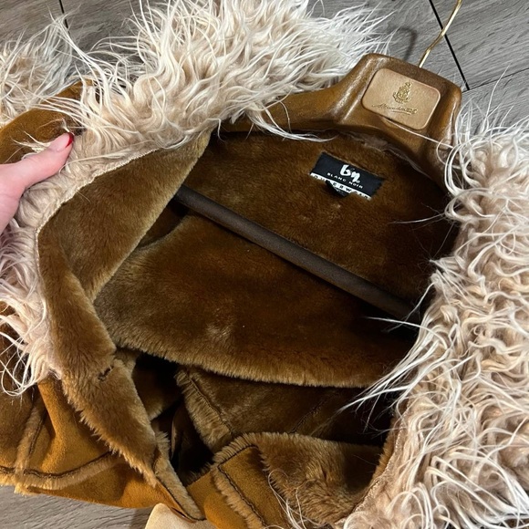 Tan Teddy Jacket with Faux Fur Trim - Picture 10 of 11